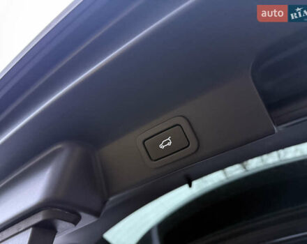 Серый Ягуар Ф-Пейс, объемом двигателя 2 л и пробегом 108 тыс. км за 43900 $, фото 31 на Automoto.ua