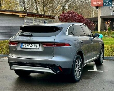 Серый Ягуар Ф-Пейс, объемом двигателя 2 л и пробегом 65 тыс. км за 35900 $, фото 2 на Automoto.ua