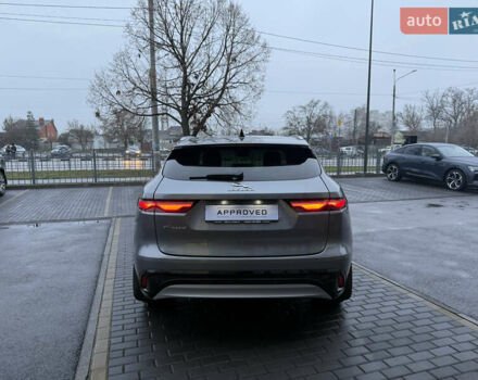 Серый Ягуар Ф-Пейс, объемом двигателя 2 л и пробегом 108 тыс. км за 43900 $, фото 5 на Automoto.ua
