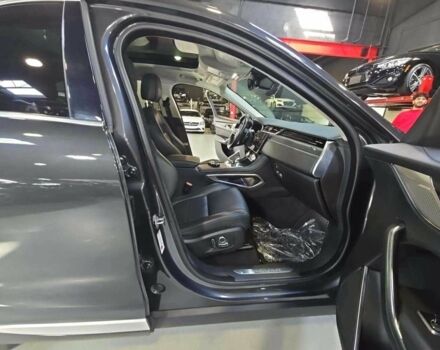 Серый Ягуар Ф-Пейс, объемом двигателя 0 л и пробегом 54 тыс. км за 41800 $, фото 1 на Automoto.ua