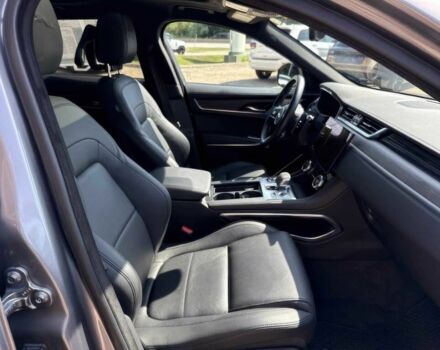 Сірий Ягуар Ф-Пейс, об'ємом двигуна 2 л та пробігом 28 тис. км за 13000 $, фото 6 на Automoto.ua