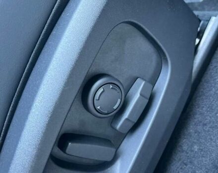 Серый Ягуар Ф-Пейс, объемом двигателя 2 л и пробегом 80 тыс. км за 59000 $, фото 18 на Automoto.ua