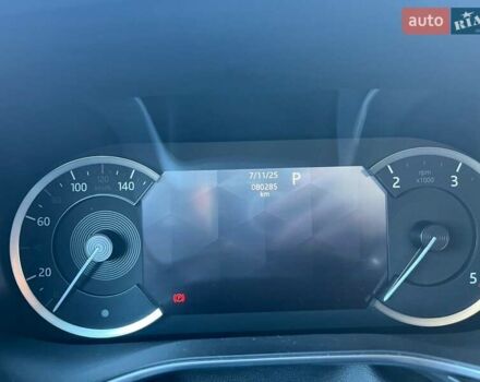 Серый Ягуар Ф-Пейс, объемом двигателя 2 л и пробегом 80 тыс. км за 59000 $, фото 32 на Automoto.ua