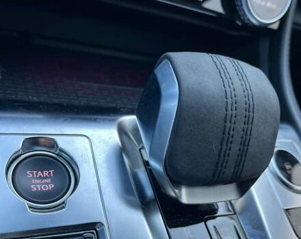 Серый Ягуар Ф-Пейс, объемом двигателя 2 л и пробегом 80 тыс. км за 59000 $, фото 30 на Automoto.ua