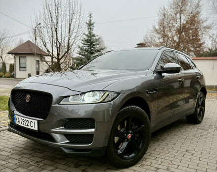 Серый Ягуар Ф-Пейс, объемом двигателя 3 л и пробегом 100 тыс. км за 23500 $, фото 1 на Automoto.ua