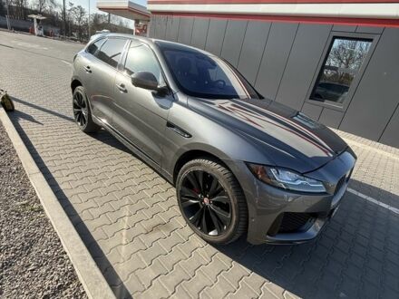 Серый Ягуар Ф-Пейс, объемом двигателя 3 л и пробегом 3 тыс. км за 25000 $, фото 1 на Automoto.ua