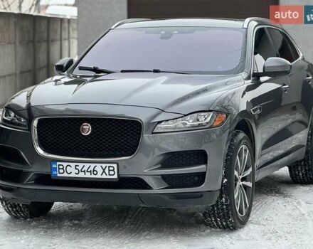 Серый Ягуар Ф-Пейс, объемом двигателя 2 л и пробегом 99 тыс. км за 23500 $, фото 1 на Automoto.ua