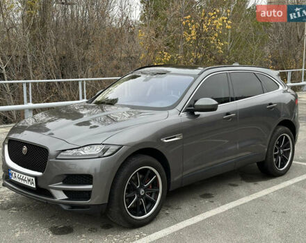 Сірий Ягуар Ф-Пейс, об'ємом двигуна 3 л та пробігом 108 тис. км за 19999 $, фото 1 на Automoto.ua