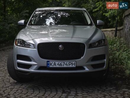 Ягуар Ф-Пейс 2017 в Киеве на Automoto.ua Серый Ягуар Ф-Пейс, объемом двигателя 2 л и пробегом 132 тыс. км за 25400 $, фото 1 на Automoto.ua