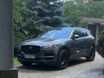 Серый Ягуар Ф-Пейс, объемом двигателя 2 л и пробегом 108 тыс. км за 31500 $, фото 1 на Automoto.ua