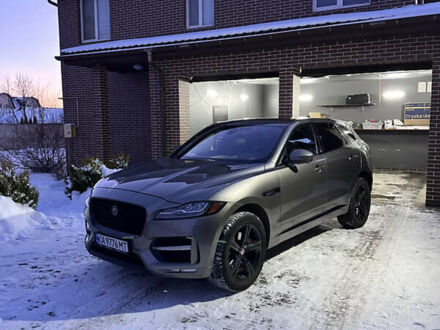 Сірий Ягуар Ф-Пейс, об'ємом двигуна 3 л та пробігом 55 тис. км за 35200 $, фото 1 на Automoto.ua