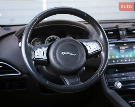 Синій Ягуар Ф-Пейс, об'ємом двигуна 2 л та пробігом 179 тис. км за 22800 $, фото 15 на Automoto.ua