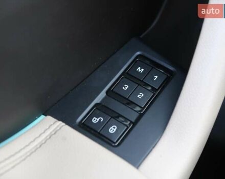 Синій Ягуар Ф-Пейс, об'ємом двигуна 2 л та пробігом 179 тис. км за 22800 $, фото 24 на Automoto.ua