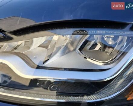 Синий Ягуар Ф-Пейс, объемом двигателя 2 л и пробегом 167 тыс. км за 21000 $, фото 2 на Automoto.ua