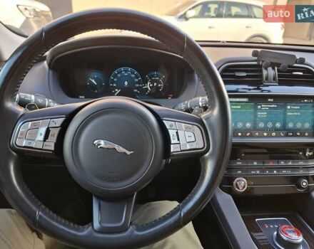 Синий Ягуар Ф-Пейс, объемом двигателя 2 л и пробегом 167 тыс. км за 21000 $, фото 12 на Automoto.ua