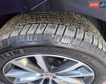 Синий Ягуар Ф-Пейс, объемом двигателя 2 л и пробегом 167 тыс. км за 21000 $, фото 4 на Automoto.ua