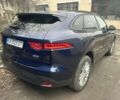 Синий Ягуар Ф-Пейс, объемом двигателя 2 л и пробегом 95 тыс. км за 20500 $, фото 3 на Automoto.ua