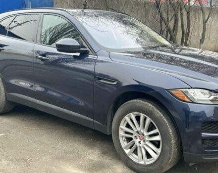 Синий Ягуар Ф-Пейс, объемом двигателя 2 л и пробегом 95 тыс. км за 20500 $, фото 1 на Automoto.ua