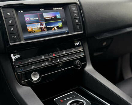 Синій Ягуар Ф-Пейс, об'ємом двигуна 2 л та пробігом 116 тис. км за 29000 $, фото 18 на Automoto.ua