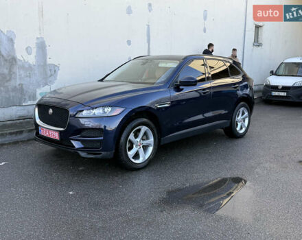 Синий Ягуар Ф-Пейс, объемом двигателя 2 л и пробегом 199 тыс. км за 24900 $, фото 1 на Automoto.ua