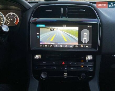 Синий Ягуар Ф-Пейс, объемом двигателя 2 л и пробегом 102 тыс. км за 25500 $, фото 17 на Automoto.ua