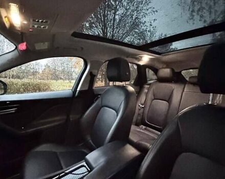 Ягуар Ф-Пейс 2017 у Рівному на Automoto.ua Синій Ягуар Ф-Пейс, об'ємом двигуна 2 л та пробігом 119 тис. км за 16300 $, фото 14 на Automoto.ua