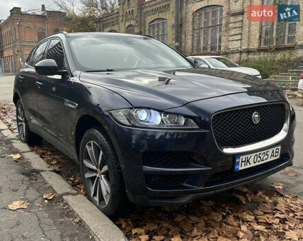 Синий Ягуар Ф-Пейс, объемом двигателя 2 л и пробегом 92 тыс. км за 16999 $, фото 4 на Automoto.ua