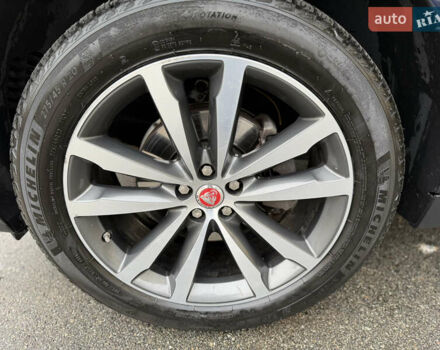 Синий Ягуар Ф-Пейс, объемом двигателя 2 л и пробегом 120 тыс. км за 16000 $, фото 12 на Automoto.ua