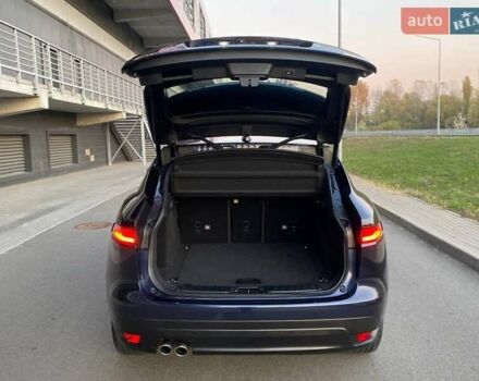 Синий Ягуар Ф-Пейс, объемом двигателя 2 л и пробегом 102 тыс. км за 25500 $, фото 8 на Automoto.ua