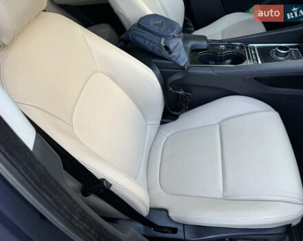 Синий Ягуар Ф-Пейс, объемом двигателя 2 л и пробегом 199 тыс. км за 26500 $, фото 35 на Automoto.ua