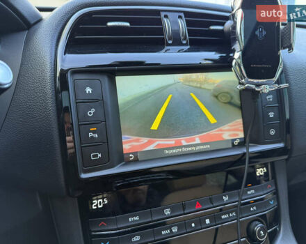 Синий Ягуар Ф-Пейс, объемом двигателя 2 л и пробегом 199 тыс. км за 26500 $, фото 20 на Automoto.ua