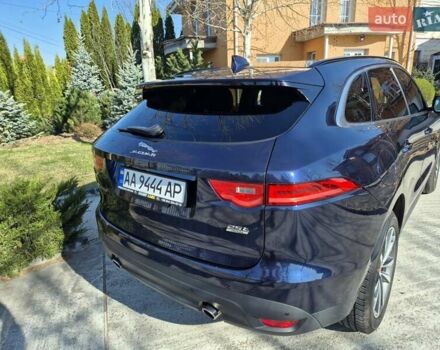 Синій Ягуар Ф-Пейс, об'ємом двигуна 2 л та пробігом 61 тис. км за 26990 $, фото 4 на Automoto.ua