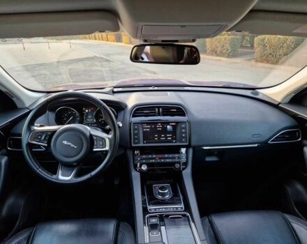 Синій Ягуар Ф-Пейс, об'ємом двигуна 2 л та пробігом 85 тис. км за 19500 $, фото 7 на Automoto.ua