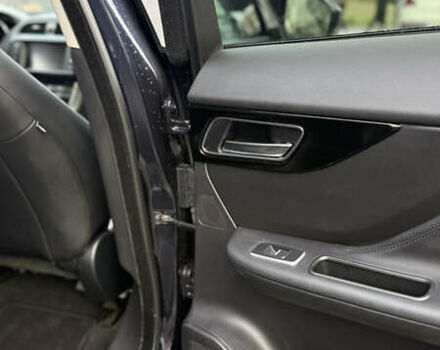 Синій Ягуар Ф-Пейс, об'ємом двигуна 2 л та пробігом 116 тис. км за 29000 $, фото 9 на Automoto.ua