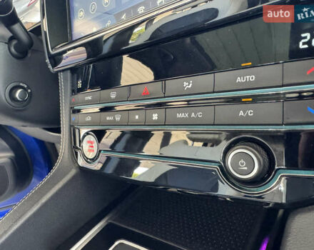 Синій Ягуар Ф-Пейс, об'ємом двигуна 3 л та пробігом 69 тис. км за 29000 $, фото 37 на Automoto.ua