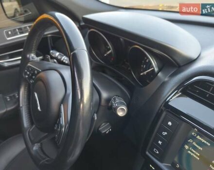 Синий Ягуар Ф-Пейс, объемом двигателя 2 л и пробегом 87 тыс. км за 18000 $, фото 20 на Automoto.ua