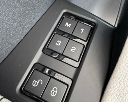 Синій Ягуар Ф-Пейс, об'ємом двигуна 3 л та пробігом 69 тис. км за 29000 $, фото 17 на Automoto.ua