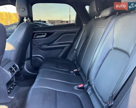 Синий Ягуар Ф-Пейс, объемом двигателя 2 л и пробегом 88 тыс. км за 17800 $, фото 21 на Automoto.ua