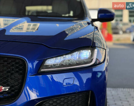 Синій Ягуар Ф-Пейс, об'ємом двигуна 3 л та пробігом 69 тис. км за 29000 $, фото 3 на Automoto.ua