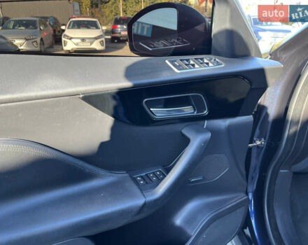 Синий Ягуар Ф-Пейс, объемом двигателя 2 л и пробегом 88 тыс. км за 17800 $, фото 12 на Automoto.ua