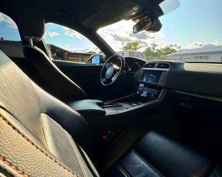 Синій Ягуар Ф-Пейс, об'ємом двигуна 3 л та пробігом 182 тис. км за 30000 $, фото 9 на Automoto.ua