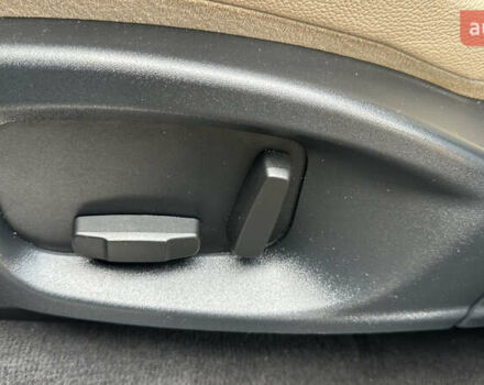 Ягуар Ф-Пейс 2018 у Дубно на Automoto.ua Синій Ягуар Ф-Пейс, об'ємом двигуна 2 л та пробігом 140 тис. км за 16999 $, фото 11 на Automoto.ua