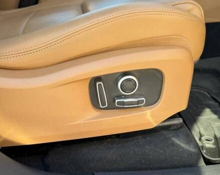 Синій Ягуар Ф-Пейс, об'ємом двигуна 2 л та пробігом 61 тис. км за 32000 $, фото 26 на Automoto.ua