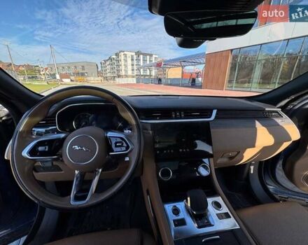 Синий Ягуар Ф-Пейс, объемом двигателя 2 л и пробегом 60 тыс. км за 32000 $, фото 13 на Automoto.ua