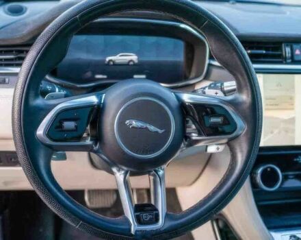 Синий Ягуар Ф-Пейс, объемом двигателя 5 л и пробегом 30 тыс. км за 15600 $, фото 8 на Automoto.ua