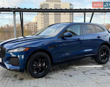 Синий Ягуар Ф-Пейс, объемом двигателя 2 л и пробегом 5 тыс. км за 43000 $, фото 2 на Automoto.ua