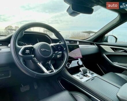 Синий Ягуар Ф-Пейс, объемом двигателя 2 л и пробегом 48 тыс. км за 44500 $, фото 12 на Automoto.ua