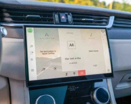 Синий Ягуар Ф-Пейс, объемом двигателя 5 л и пробегом 30 тыс. км за 15600 $, фото 10 на Automoto.ua
