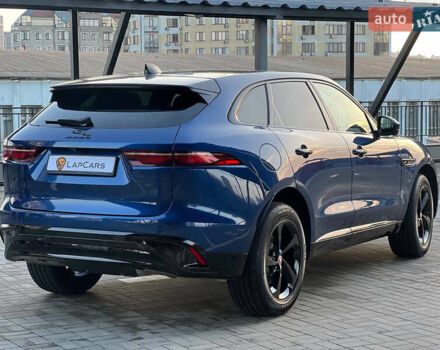 Синий Ягуар Ф-Пейс, объемом двигателя 2 л и пробегом 5 тыс. км за 43000 $, фото 3 на Automoto.ua
