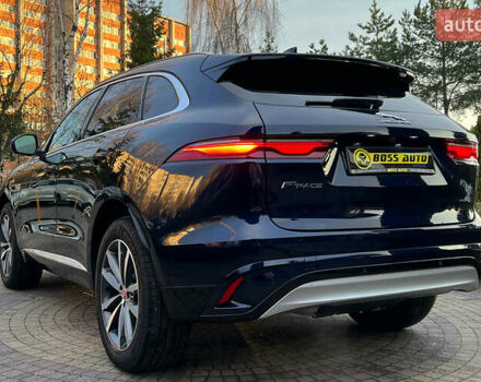 Синий Ягуар Ф-Пейс, объемом двигателя 2 л и пробегом 5 тыс. км за 48999 $, фото 4 на Automoto.ua
